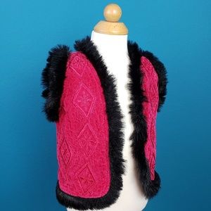 🎈😊 NOMADS Boho Faux Fur & Embroidered Velvet Vest // (CHILD)